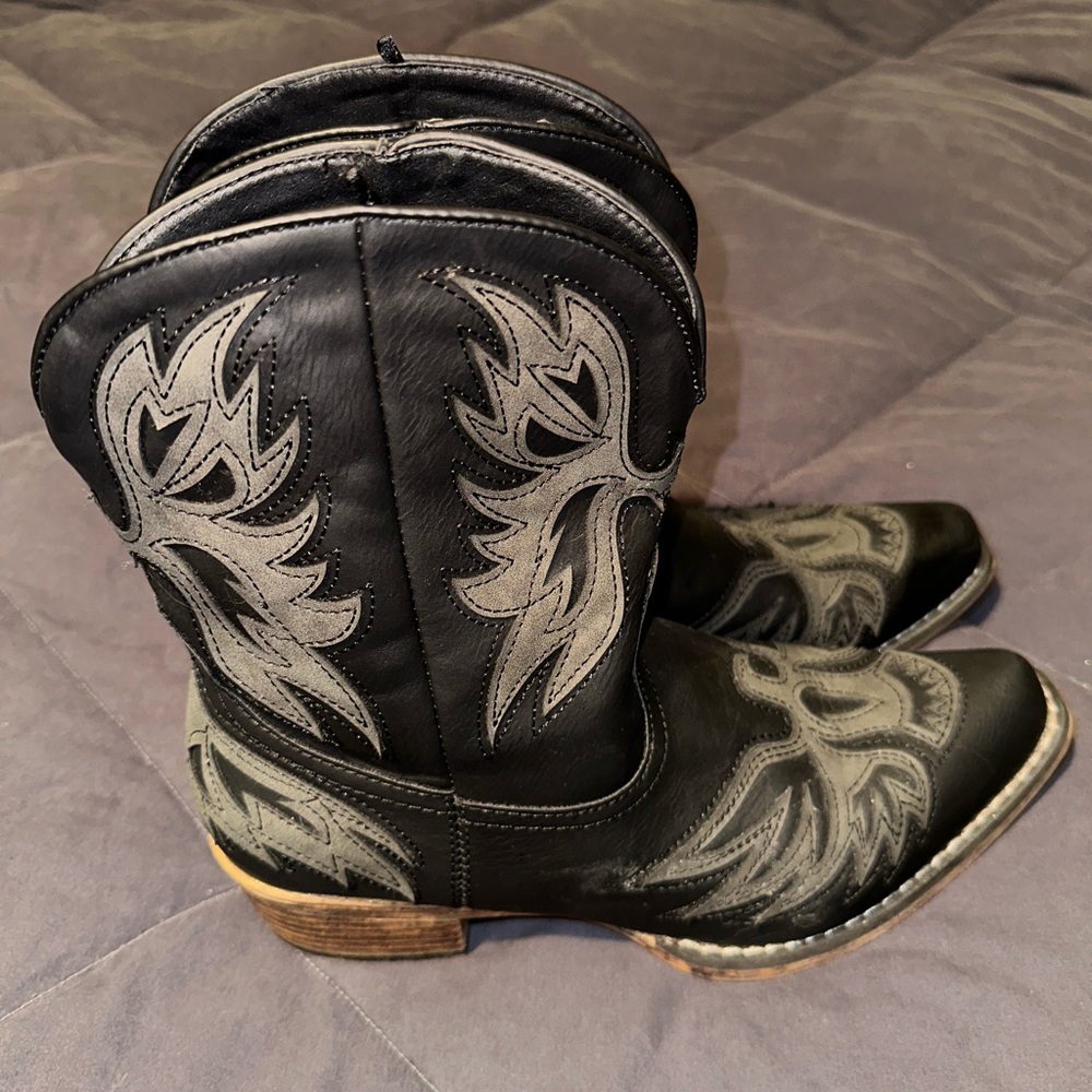 Black and Gray Western Boots